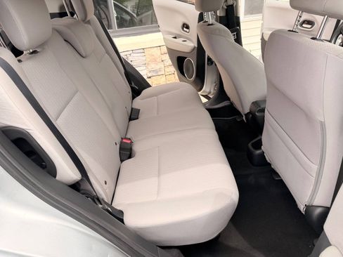 Used 2016 Honda HR-V EX image 18