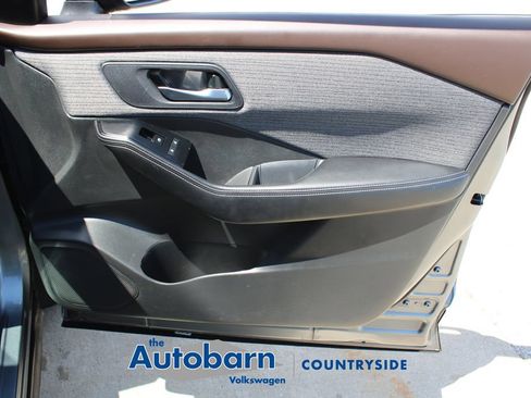 Used 2023 Nissan Rogue SV AWD/4WD image 24