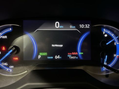 Used 2023 Toyota RAV4 SE image 10