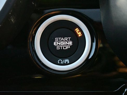 New 2026 RAM 1500 Laramie AWD/4WD image 20
