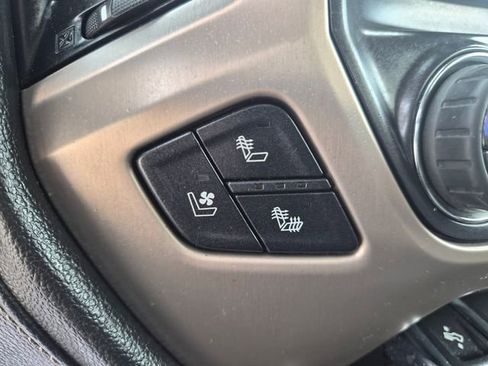 Used 2016 GMC Sierra 1500 Denali w/ Enhanced Driver Alert Package AWD/4WD image 31