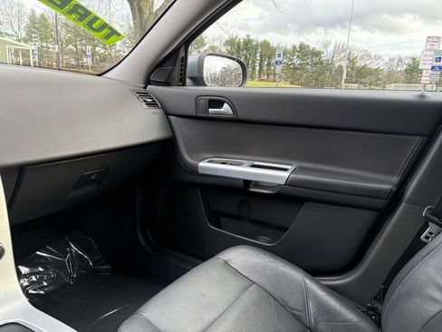 Used 2011 Volvo S40 T5 image 19