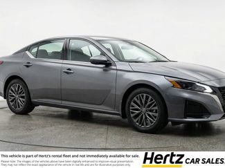 Used 2025 Nissan Altima 2.5 SV video 1