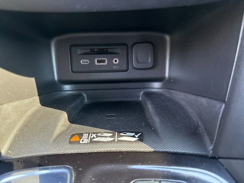 Certified 2023 Chevrolet Equinox Premier image 22