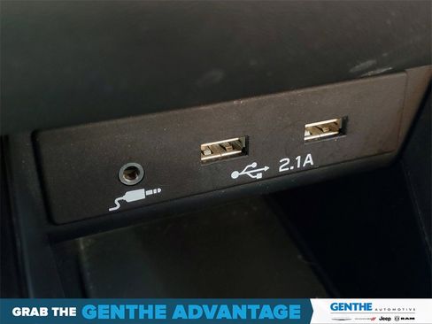 Used 2022 Subaru Outback Premium image 20