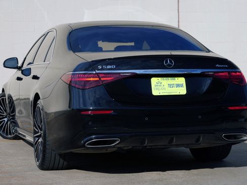 Used 2021 Mercedes-Benz S 580 4MATIC Sedan w/ AMG Line image 6