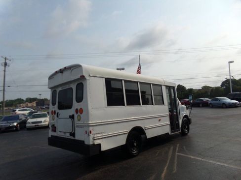 Used 2012 Chevrolet Express 3500 w/ School Bus Package RWD image 7
