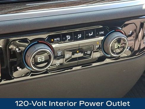 Used 2025 Chevrolet Silverado 1500 LT AWD/4WD image 14