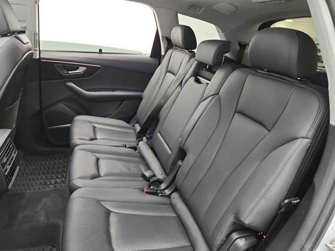 Used 2023 Audi Q7 3.0T Premium Plus AWD/4WD image 13
