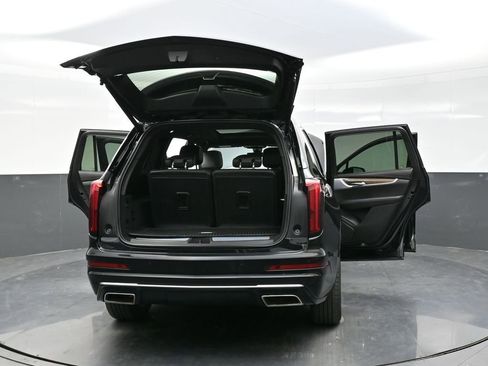 Certified 2025 Cadillac XT6 Premium Luxury w/ Platinum Package AWD/4WD image 46