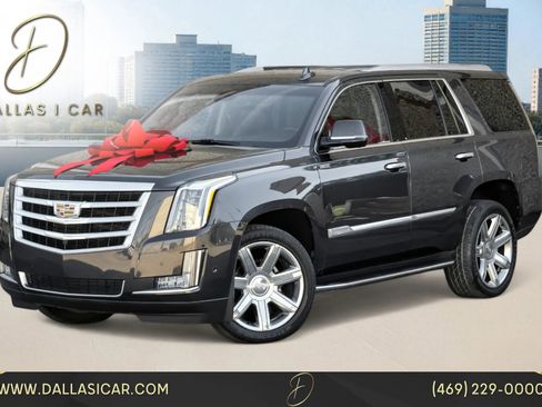Used 2017 Cadillac Escalade Luxury AWD/4WD image 1