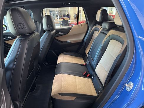 Used 2025 Chevrolet Equinox ACTIV AWD/4WD image 14