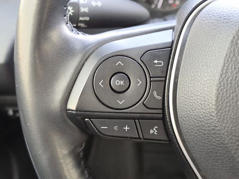 Used 2023 Toyota Corolla SE image 16