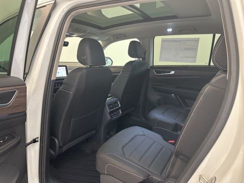 New 2026 Volkswagen Atlas SEL AWD/4WD image 18