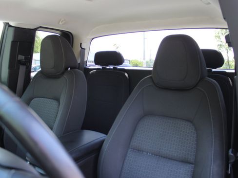Used 2015 GMC Canyon SLE w/ SLE Convenience Package RWD image 17