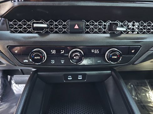 Certified 2023 Honda Accord EX image 22