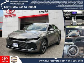 Used 2023 Toyota Crown AWD/4WD video 1