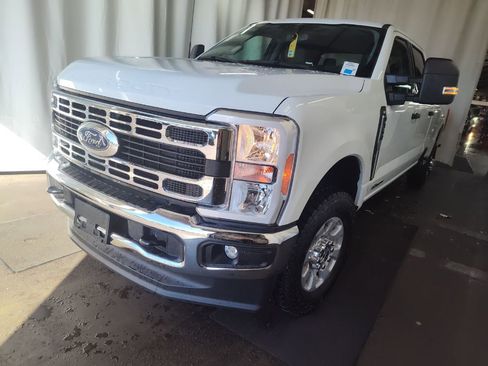 Used 2023 Ford F350 XLT w/ FX4 Off-Road Package image 1