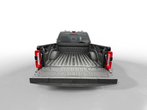 Certified 2023 Ford F250 Lariat w/ Lariat Ultimate Package image 17