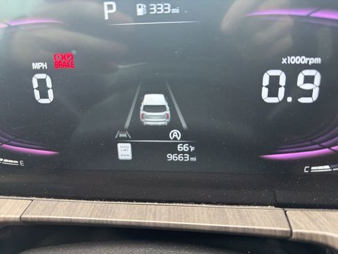 Certified 2024 Kia Telluride EX w/ EX Captain's Chair Package image 7