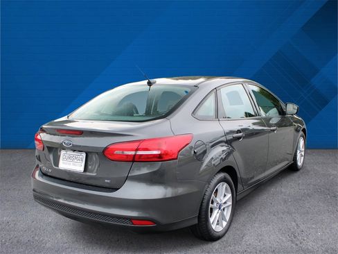 Used 2017 Ford Focus SE image 9