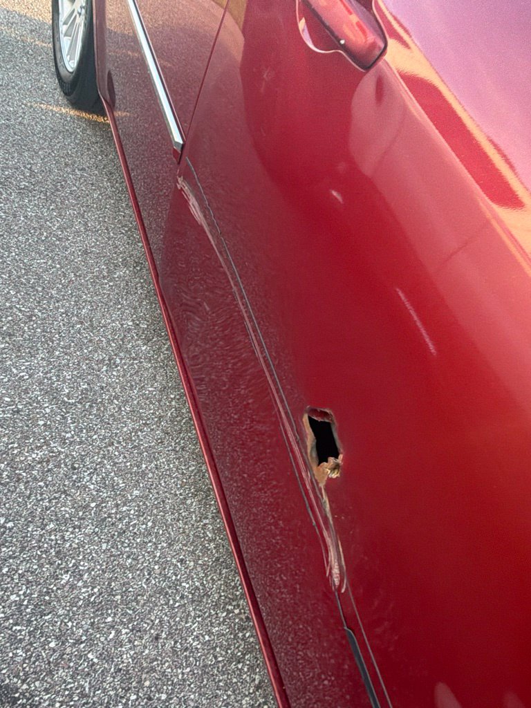 Used 2008 Chrysler 300 LX RWD image 4