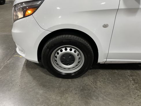 Used 2023 Mercedes-Benz Metris Passenger image 25