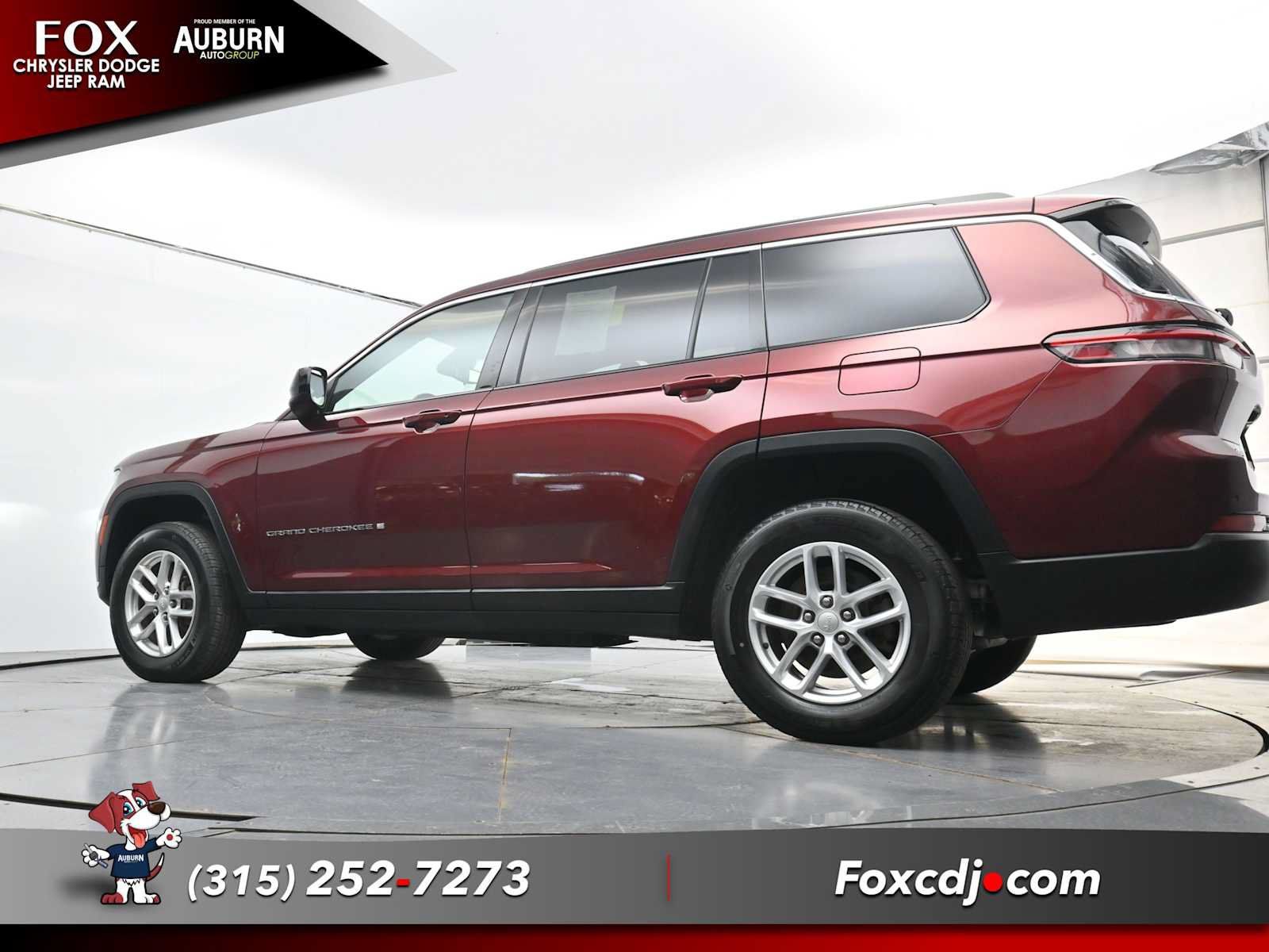 Used 2023 Jeep Grand Cherokee L Laredo w/ Luxury Tech Group I AWD/4WD image 24