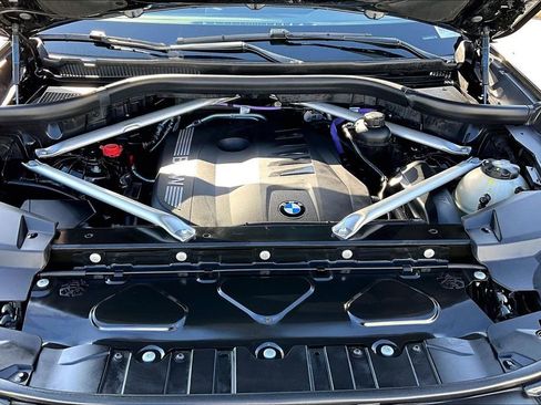 Used 2024 BMW X5 sDrive40i w/ Climate Comfort Package RWD image 28