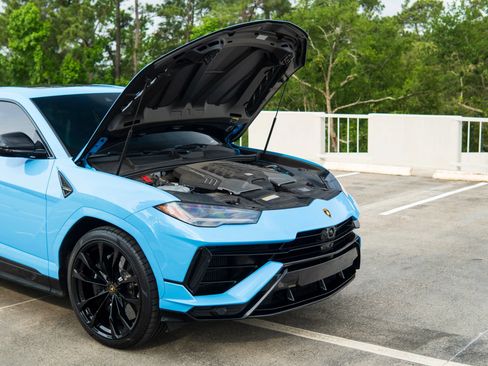 Used 2024 Lamborghini Urus S AWD/4WD image 18