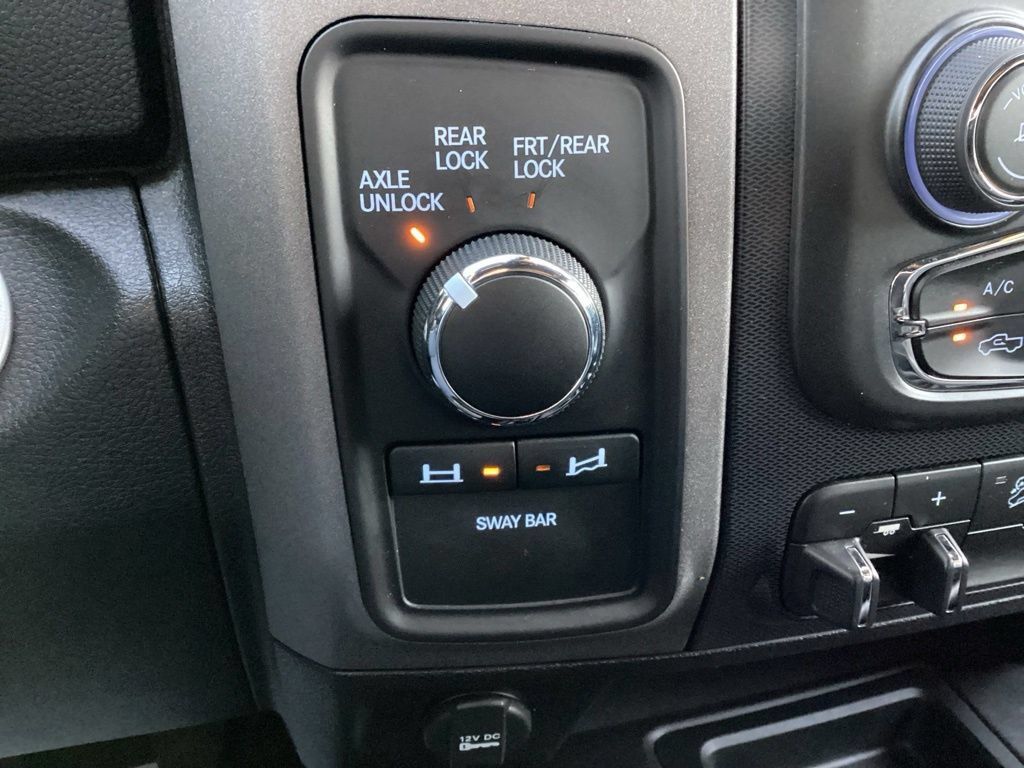 Used 2018 RAM 2500 Power Wagon w/ Leather & Luxury Group AWD/4WD image 20