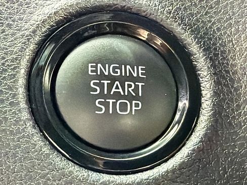Used 2025 Toyota Tundra SR5 w/ SR5 Convenience Package RWD image 34