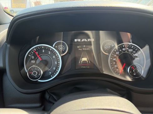 Used 2025 RAM 1500 Tradesman AWD/4WD image 13