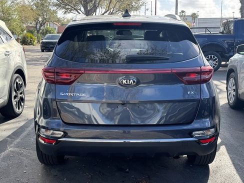 Certified 2021 Kia Sportage EX image 4