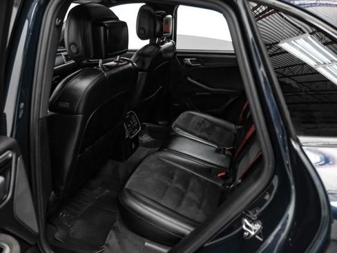 Used 2018 Porsche Macan GTS AWD/4WD image 33