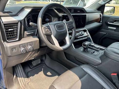 Used 2025 GMC Sierra 1500 Denali w/ Denali Reserve Package AWD/4WD image 13