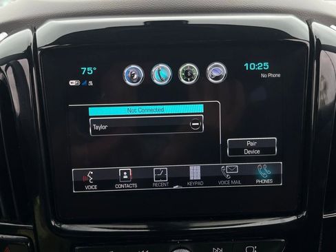 Used 2019 Chevrolet Traverse LT FWD image 24