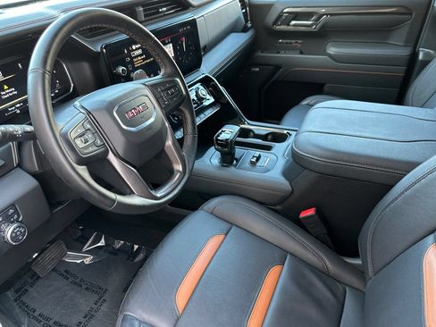 Certified 2025 GMC Sierra 1500 AT4 w/ AT4 Premium Package AWD/4WD image 10
