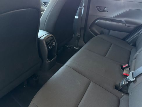 Used 2025 Hyundai Kona SEL FWD image 14