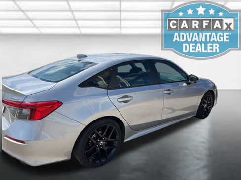 Used 2024 Honda Civic Sport image 3