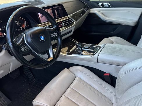 Used 2019 BMW X5 xDrive40i w/ Premium Package 2 AWD/4WD image 9