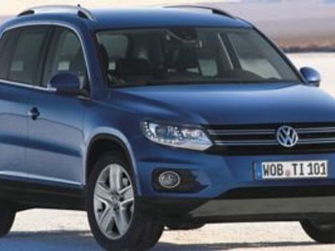 Used 2017 Volkswagen Tiguan Wolfsburg Edition AWD/4WD image 1