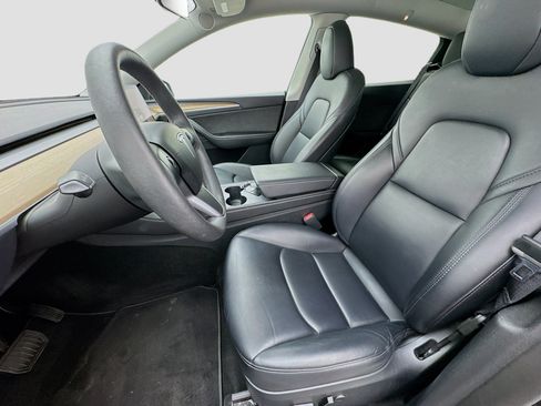 Used 2023 Tesla Model Y Long Range AWD/4WD image 13