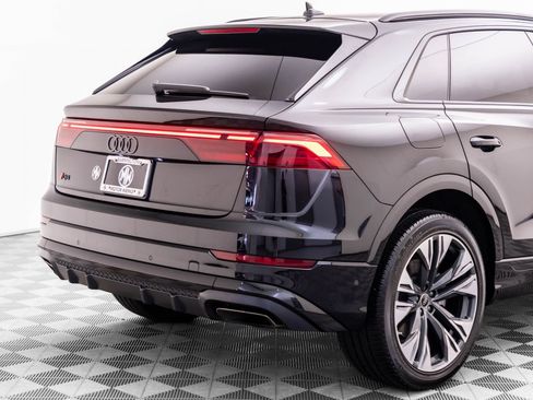 Used 2025 Audi Q8 Premium Plus AWD/4WD image 35