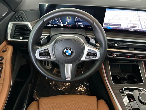Used 2024 BMW X5 sDrive40i w/ M Sport Package RWD image 13