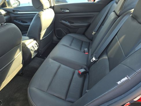 Used 2020 Nissan Altima 2.0 Platinum image 18