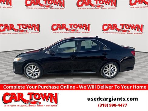 Used 2012 Toyota Camry image 1