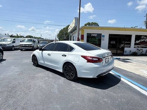 Used 2017 Nissan Altima 2.5 S w/ Power Driver Seat Package FWD image 7