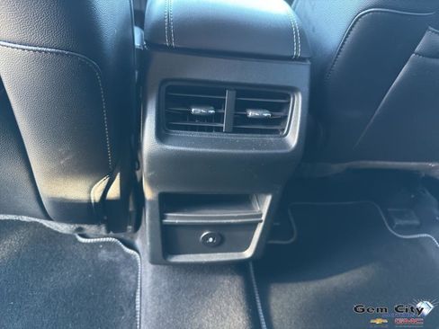 Used 2023 Ford Edge ST image 14