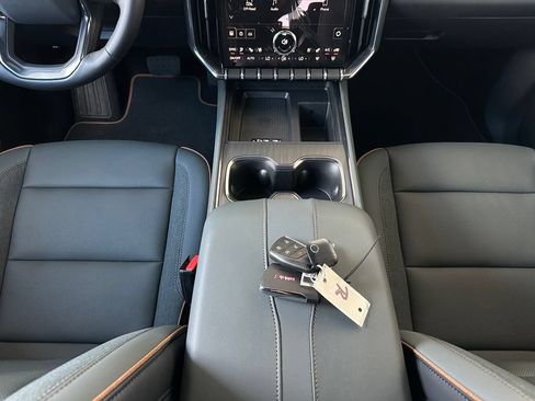 New 2026 GMC Acadia AT4 w/ Luxury Package AWD/4WD image 21